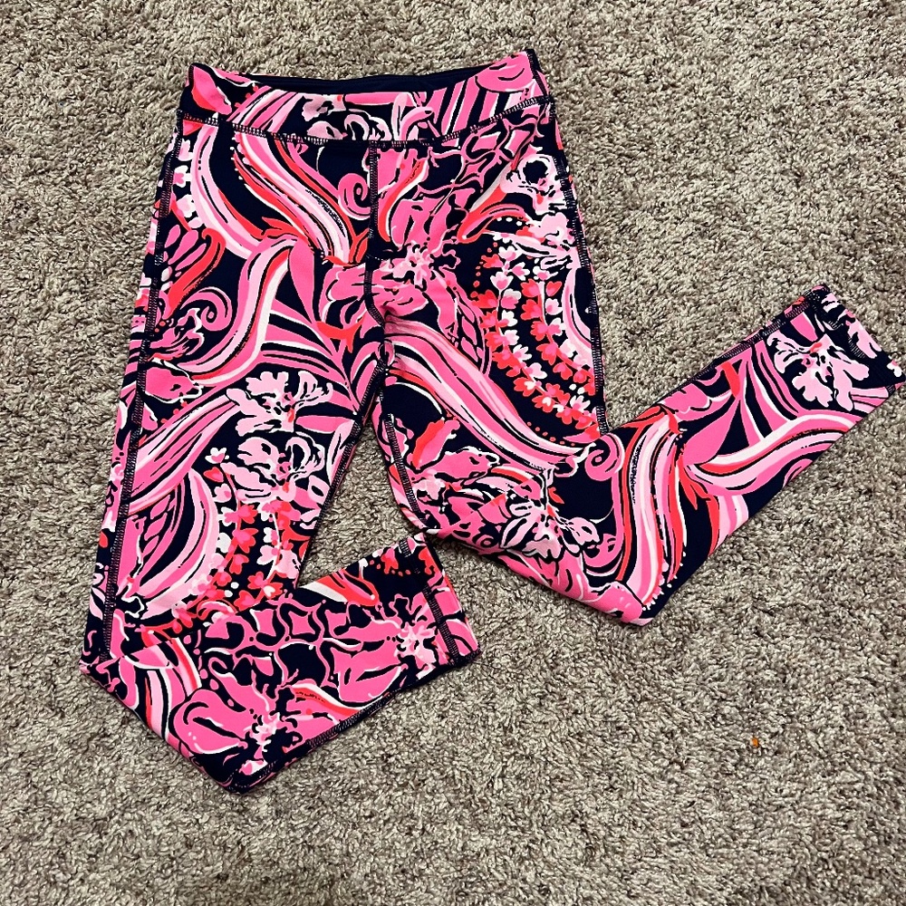 Lilly Pulitzer Girls Luxletic Mini Weekender Legging in Low Tide Navy